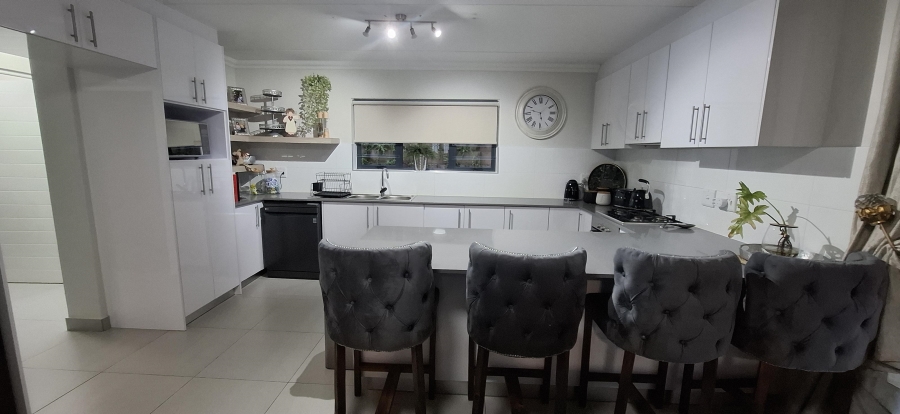 3 Bedroom Property for Sale in Langeberg Ridge Western Cape